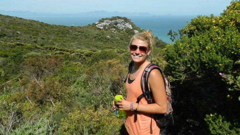 Read more about the article Oceanic Institute Graduate Student: Emma Forbes